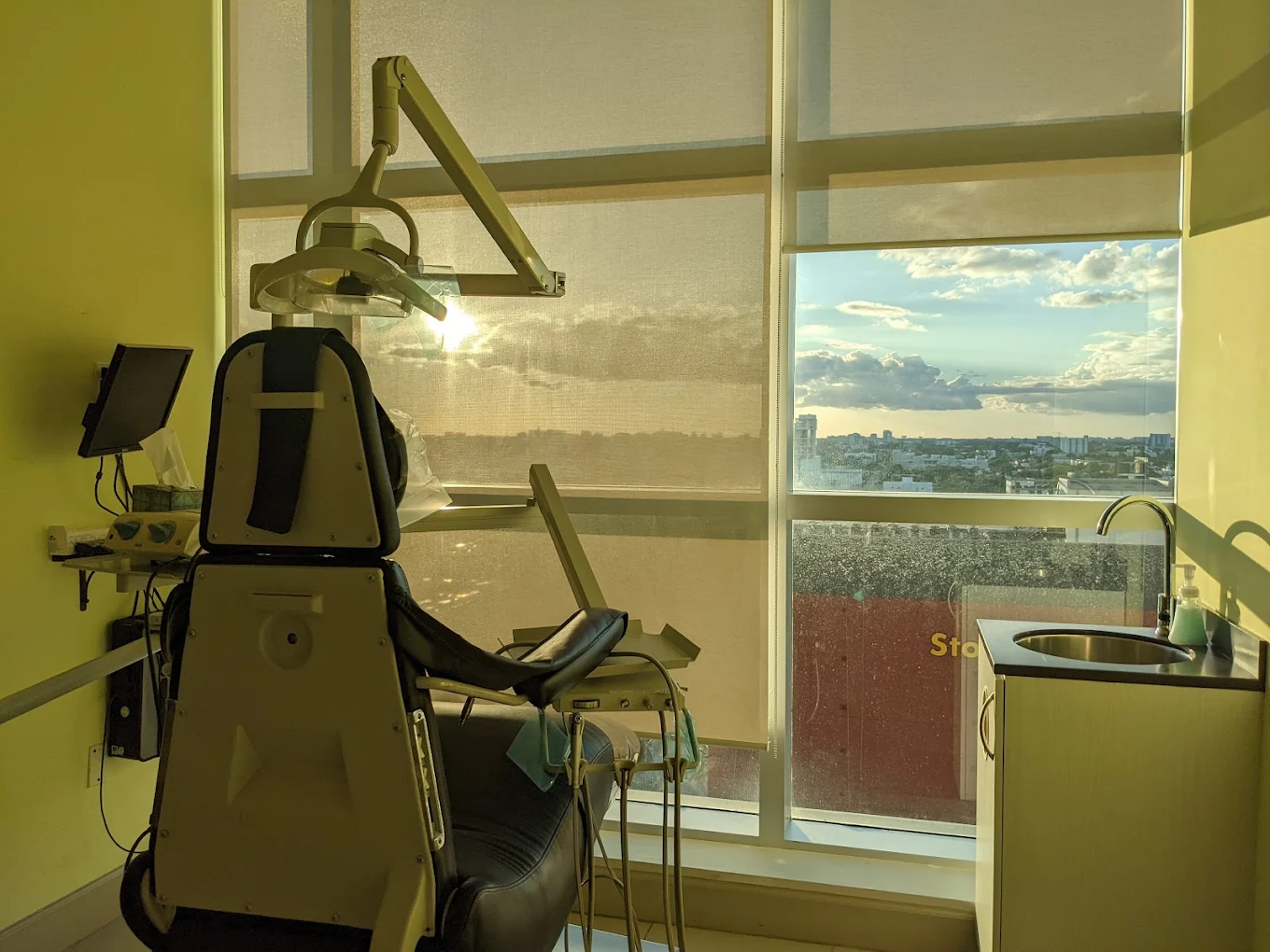 Bove Dental Studio treatment room